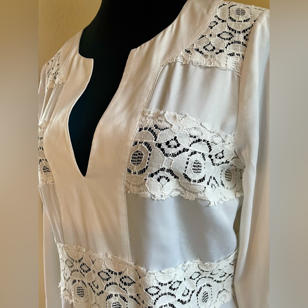 BCBG top - Picture 3 of 3